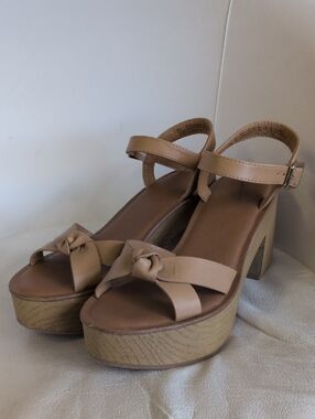 Universal Thread Sz 8.5 Platform Knot Front Sandals with Ankle Strap - Tan